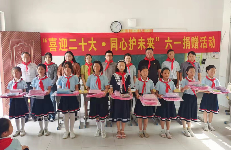 微信图片_20220601172428_副本.jpg