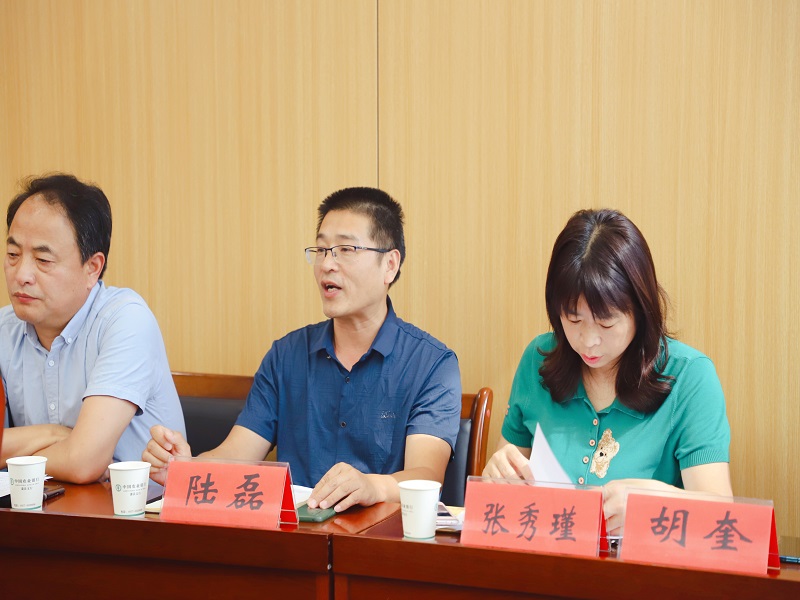 8.11县政协提案集中督办面商会委员发言 - 副本.jpg