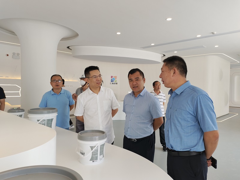 9.7郑峰主席调研企业.jpg