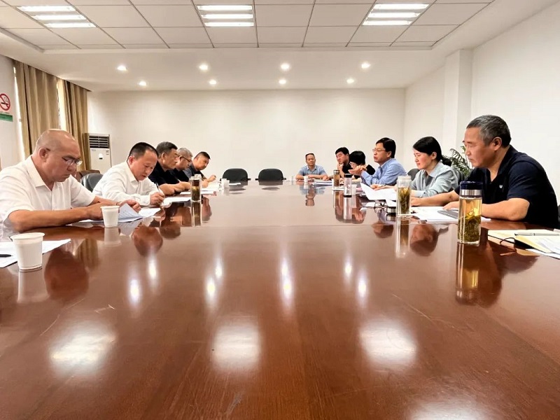 杜主席视察.jpg
