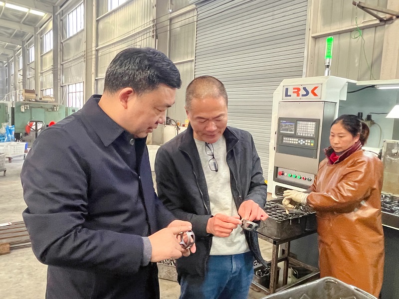 12.5杨主席调研规上企业2 - 副本.jpg